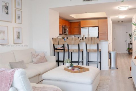 Condo in Sunrise, Florida, 2 bedrooms  № 1867967 - photo 14