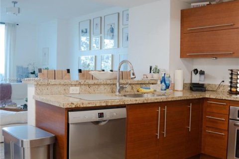 Condo in Sunrise, Florida, 2 bedrooms  № 1867967 - photo 8