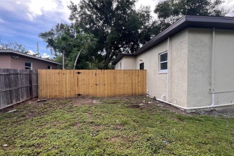 House in Orlando, Florida 5 bedrooms, 129.23 sq.m. № 1793061 - photo 6