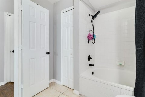 Adosado en venta en Kissimmee, Florida, 3 dormitorios, 128.21 m2 № 1912728 - foto 22