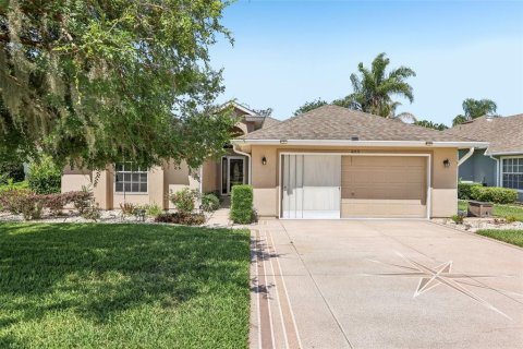 Villa ou maison à Tavares, Floride 3 chambres, 151.8 m2 № 2413402