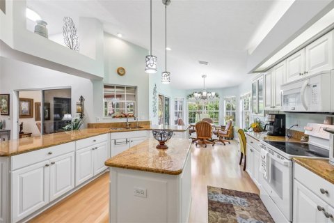 Villa ou maison à vendre à Tavares, Floride: 3 chambres, 151.8 m2 № 2413402 - photo 12
