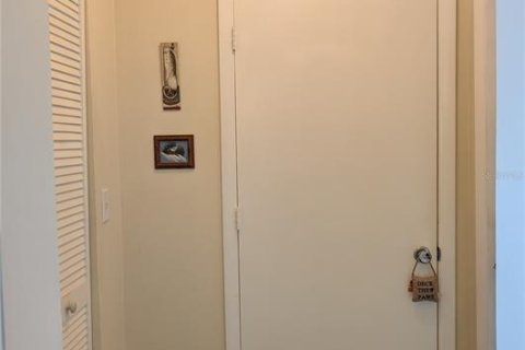 House in Pinellas Park, Florida 2 bedrooms, 137.5 sq.m. № 2115407 - photo 29