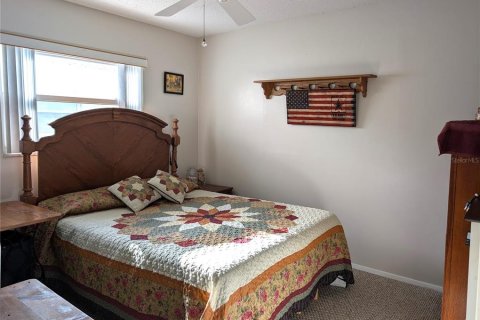 House in Pinellas Park, Florida 2 bedrooms, 137.5 sq.m. № 2115407 - photo 15