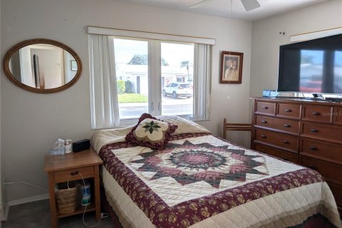 House in Pinellas Park, Florida 2 bedrooms, 137.5 sq.m. № 2115407 - photo 11