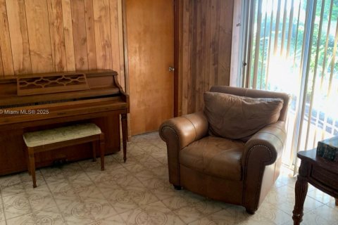 Villa ou maison à vendre à Hialeah, Floride: 3 chambres, 96.99 m2 № 1966325 - photo 18