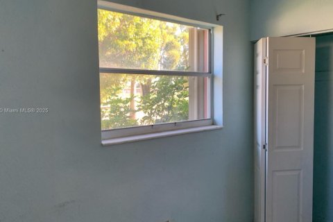 Villa ou maison à vendre à Hialeah, Floride: 3 chambres, 96.99 m2 № 1966325 - photo 22