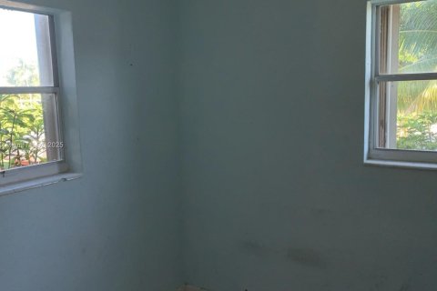 Villa ou maison à vendre à Hialeah, Floride: 3 chambres, 96.99 m2 № 1966325 - photo 23