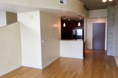 Condo in Orlando, Florida, 1 bedroom  № 1550657 - photo 5