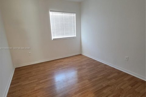 Touwnhouse à vendre à Miramar, Floride: 3 chambres, 139.63 m2 № 2089876 - photo 15