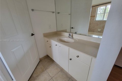 Touwnhouse à vendre à Miramar, Floride: 3 chambres, 139.63 m2 № 2089876 - photo 26