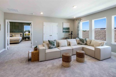 House in Land O' Lakes, Florida 4 bedrooms, 307.79 sq.m. № 1882910 - photo 13