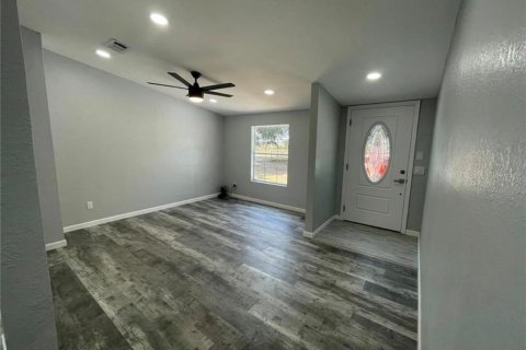 Villa ou maison à vendre à Wesley Chapel, Floride: 4 chambres, 170.75 m2 № 2215509 - photo 3