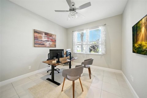 Casa en venta en Wesley Chapel, Florida, 4 dormitorios, 240.71 m2 № 1909847 - foto 17