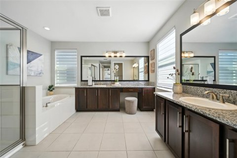 Casa en venta en Wesley Chapel, Florida, 4 dormitorios, 240.71 m2 № 1909847 - foto 27