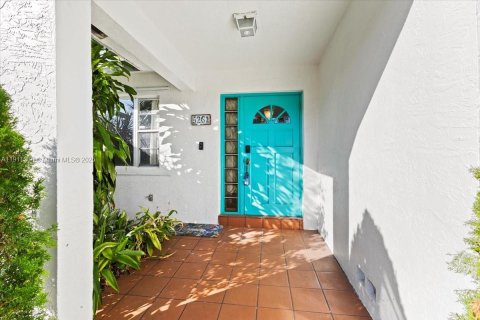 Casa en venta en West Park, Florida, 3 dormitorios, 187.94 m2 № 1967062 - foto 5