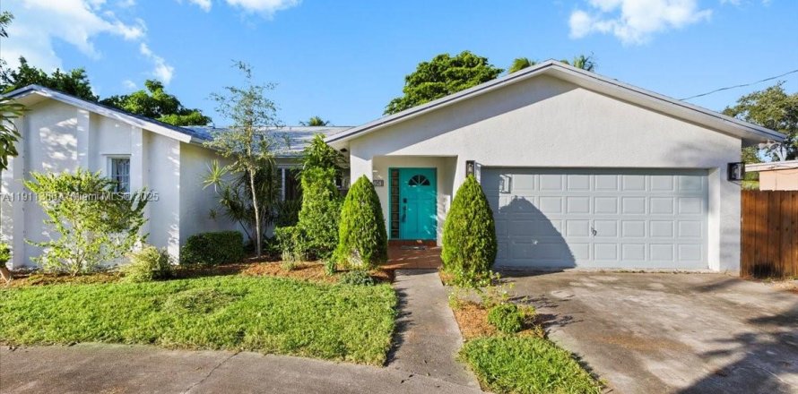 Casa en West Park, Florida 3 dormitorios, 187.94 m2 № 1967062