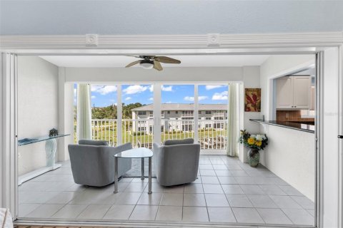 Condo in Punta Gorda, Florida, 3 bedrooms  № 2379795 - photo 13