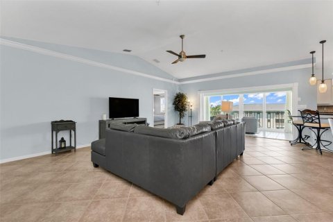 Condo in Punta Gorda, Florida, 3 bedrooms  № 2379795 - photo 9