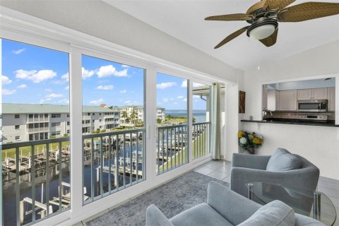 Condo in Punta Gorda, Florida, 3 bedrooms  № 2379795 - photo 26