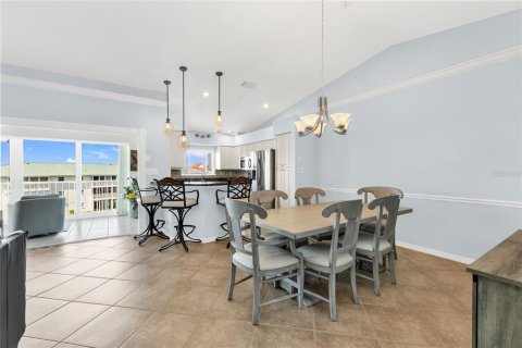 Condo in Punta Gorda, Florida, 3 bedrooms  № 2379795 - photo 16