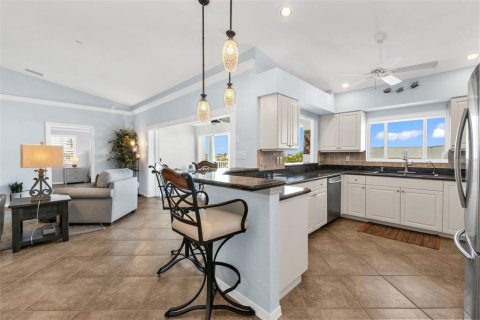 Condo in Punta Gorda, Florida, 3 bedrooms  № 2379795 - photo 19