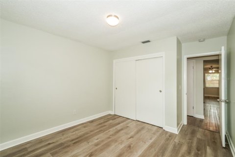 House in Tampa, Florida 3 bedrooms, 113.15 sq.m. № 1846575 - photo 13