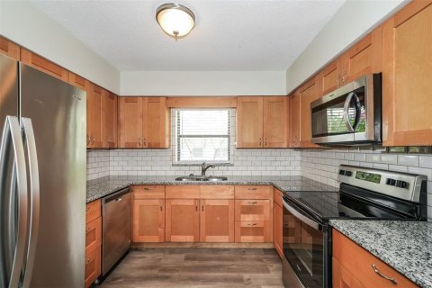House in Tampa, Florida 3 bedrooms, 113.15 sq.m. № 1846575 - photo 8