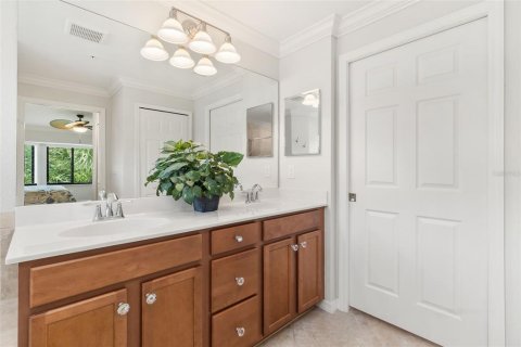 Condo in Bradenton, Florida, 2 bedrooms  № 1858473 - photo 15