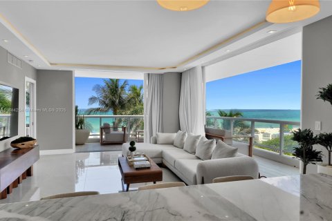 Condo in Miami Beach, Florida, 2 bedrooms  № 1842736 - photo 8