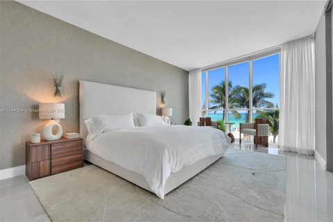 Condo in Miami Beach, Florida, 2 bedrooms  № 1842736 - photo 16