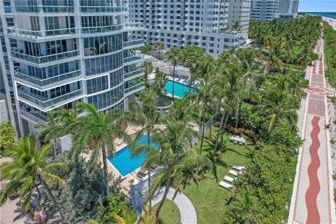 Condo in Miami Beach, Florida, 2 bedrooms  № 1842736 - photo 22