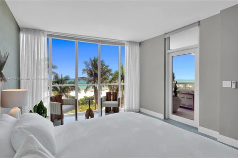 Condo in Miami Beach, Florida, 2 bedrooms  № 1842736 - photo 15