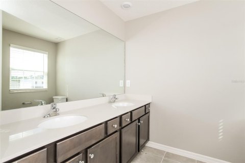 House in Poinciana, Florida 4 bedrooms, 172.05 sq.m. № 1268341 - photo 10