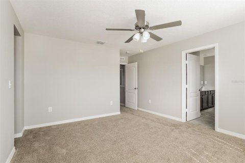 House in Poinciana, Florida 4 bedrooms, 172.05 sq.m. № 1268341 - photo 9