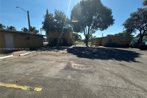 Immobilier commercial à vendre à Fort Lauderdale, Floride № 1922965 - photo 25