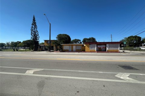 Immobilier commercial à vendre à Fort Lauderdale, Floride № 1922965 - photo 12