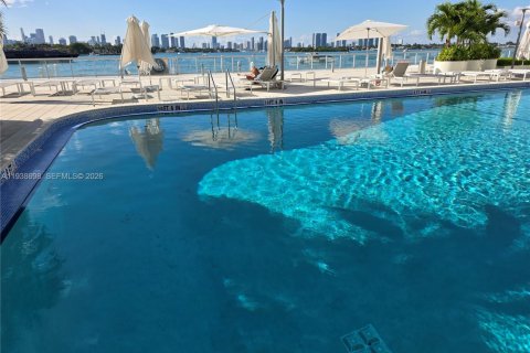Condo in Miami Beach, Florida, 1 bedroom  № 1996349