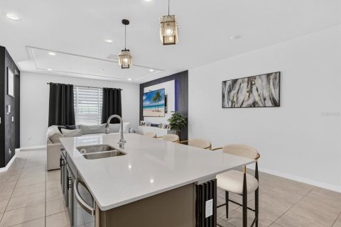 Adosado en venta en Winter Garden, Florida, 4 dormitorios, 172.8 m2 № 2320862 - foto 12