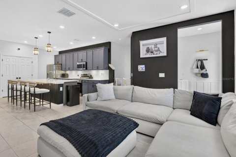 Adosado en venta en Winter Garden, Florida, 4 dormitorios, 172.8 m2 № 2320862 - foto 9
