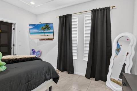 Adosado en venta en Winter Garden, Florida, 4 dormitorios, 172.8 m2 № 2320862 - foto 16