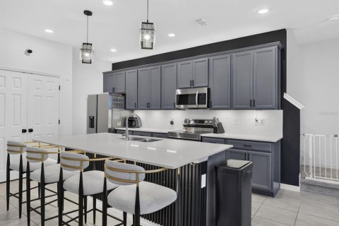 Adosado en venta en Winter Garden, Florida, 4 dormitorios, 172.8 m2 № 2320862 - foto 10