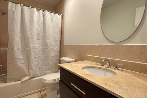 Apartment in Hollywood, Florida 1 bedroom № 2020713 - photo 23