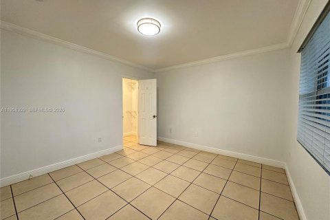 Apartment in Hollywood, Florida 1 bedroom № 2020713 - photo 18