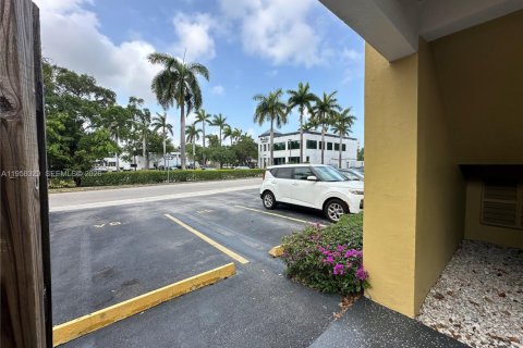 Apartment in Hollywood, Florida 1 bedroom № 2020713 - photo 27