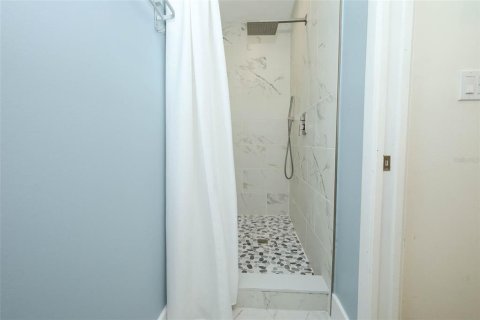 Casa en venta en Winter Springs, Florida, 5 dormitorios, 234.39 m2 № 2210072 - foto 19