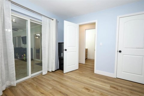 Casa en venta en Winter Springs, Florida, 5 dormitorios, 234.39 m2 № 2210072 - foto 21
