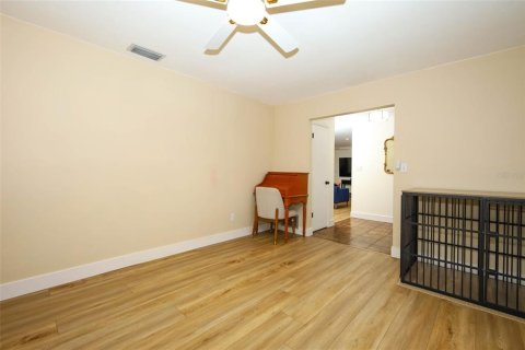 Casa en venta en Winter Springs, Florida, 5 dormitorios, 234.39 m2 № 2210072 - foto 15