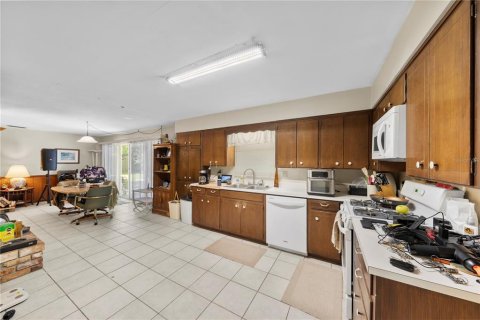 Villa ou maison à vendre à Ocala, Floride: 3 chambres, 270.72 m2 № 2148363 - photo 28