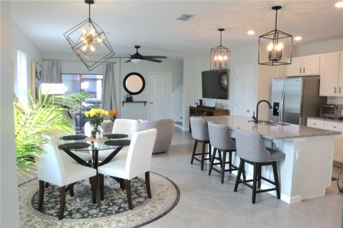 Adosado en alquiler en Winter Garden, Florida, 3 dormitorios, 168.52 m2 № 2148882 - foto 2